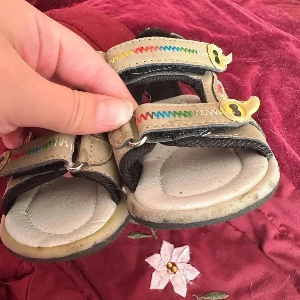 Sandals size 7
